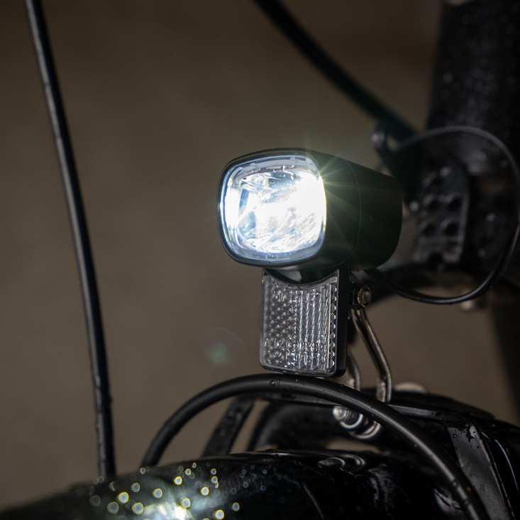 The newest combination of the e-scooter lights in 2021.