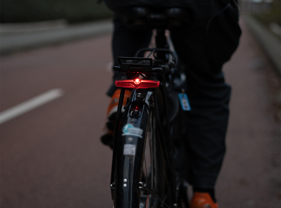 Sate-lite CREE ebike light  StVZO  eletric bike tail light with StVZO ECE reflector  mount on Carrier 6-58V